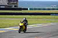 anglesey-no-limits-trackday;anglesey-photographs;anglesey-trackday-photographs;enduro-digital-images;event-digital-images;eventdigitalimages;no-limits-trackdays;peter-wileman-photography;racing-digital-images;trac-mon;trackday-digital-images;trackday-photos;ty-croes